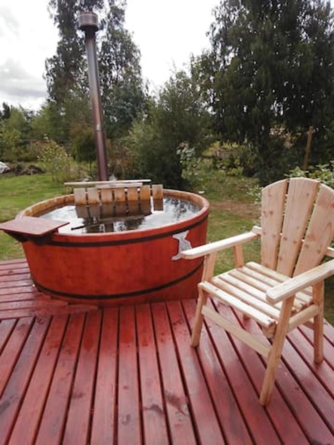Troncos De En Puerto Montt Con Tinaja Caliente Casa de férias Alerce